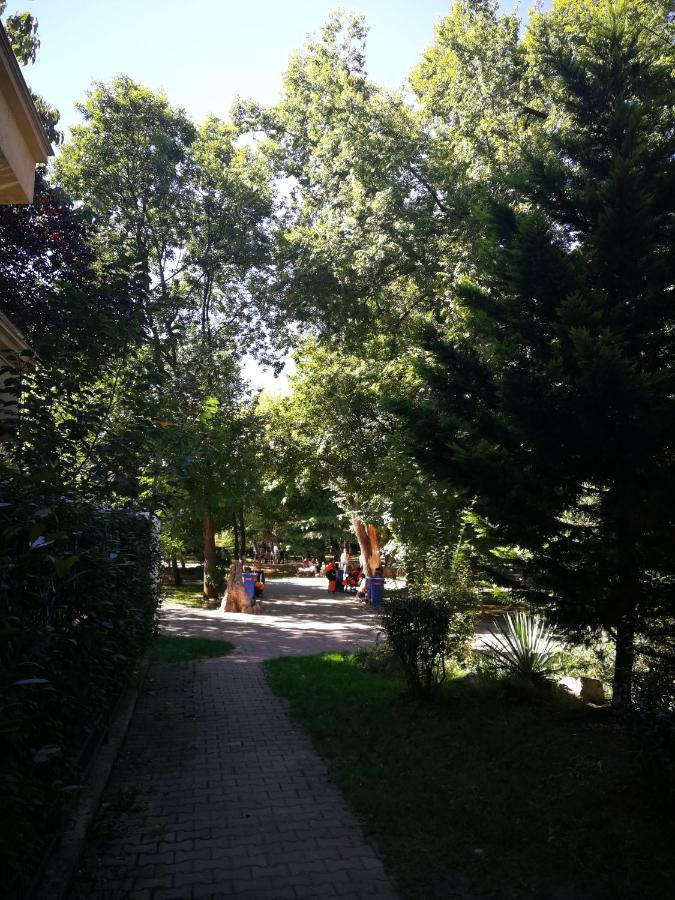 Apartamento Le Park Bucarest Exterior foto